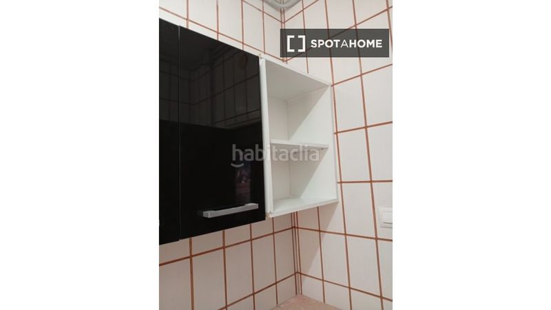 Foto e5ab66ea-dd64-4064-979e-7759cd489048. Rent flat with heating in Hospital Jaén