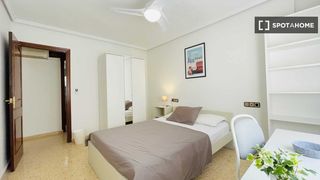 Lloguer Pis a El Grau. Se alquila habitación en piso compartido de 4 habitaciones en el