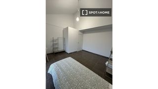Miete Etagenwohnung in San Ildefonso. Se alquila habitación en piso compartido de 13 habitaciones en g