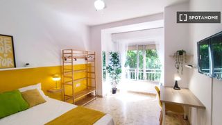 Location Appartement à Barrio Peral-San Félix. Se alquila habitación en piso compartido de 4 habitaciones, cart