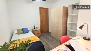 Affitto Appartamento in Zona Concordia. Se alquila habitación en piso de 4 dormitorios en burjassot, val