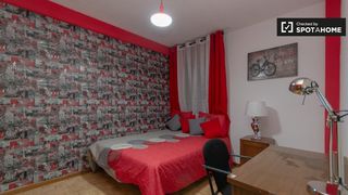 Alquiler Piso en Caballería Española. Habitación en piso compartido en alquiler en alcalá de henares