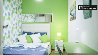 Rent Flat in Caballería Española. Habitación en piso compartido en alquiler en alcalá de henares