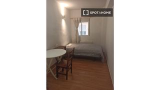 Miete Etagenwohnung in El Pla del Remei. Se alquila habitación en piso compartido en el pla del remei, va