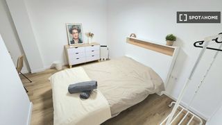 Affitto Appartamento in Beteró. Habitación en piso compartido en valència