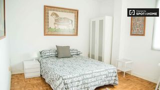 Affitto Appartamento in Ciutat Jardí. Se alquila habitación en piso compartido en ciutat jardí, valenc
