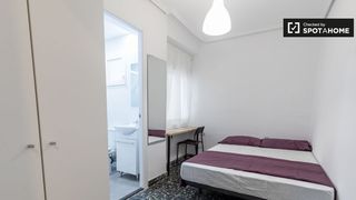 Affitto Appartamento in Mestalla. Habitación en piso de 7 dormitorios en el pla del real, valencia