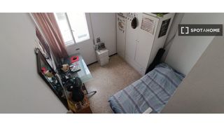 Location Appartement à San Gil. Habitación en piso compartido en alquiler en san gil, sevilla.