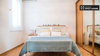 Location Appartement à Russafa. Encantadora habitación en alquiler en apartamento de 4 dormitori