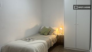 Miete Etagenwohnung in Torrefiel. Habitación en piso compartido en alquiler en torrefiel, valencia