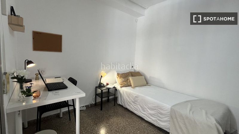 Foto b17fba9d-e198-4ab1-95b8-8a0614129512. Lloguer pis amb calefacció a Torrefiel Valencia