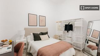 Location Appartement à Gran Via. Habitación en piso compartido en alquiler en la gran vía, valenc