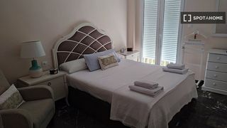 Rent Flat in Perchel Sur - Plaza de Toros Vieja. Se alquila habitación en piso compartido en plaza de toros vieja