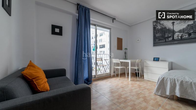 Foto daae5ea3-25d6-4db7-be97-4bd534583603. Lloguer pis amb calefacció a Mont Olivet Valencia