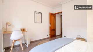 Lloguer Pis a San Antón. Habitación en piso compartido en alquiler en alicante