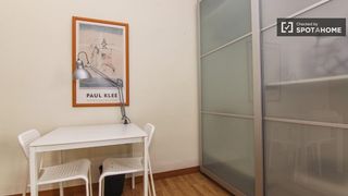 Miete Etagenwohnung in Russafa. Habitación en piso compartido de 5 habitaciones en russafa, vale