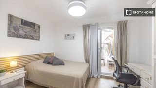 Alquiler Piso en L´Illa Perduda. Se alquila habitación en piso compartido en lilla perduda, valen