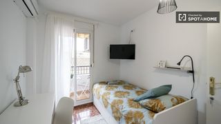 Location Appartement à Zona Campus Universitario. Se alquila habitación en piso de 5 habitaciones en burjassot, va