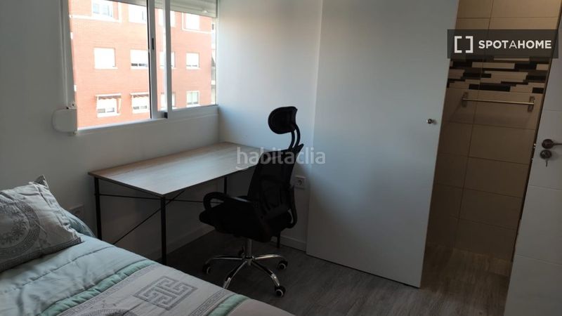 Foto ccb64fbd-fba1-4e64-9711-37926e4c2026. Lloguer pis amb calefacció a Malva Rosa Valencia