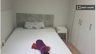 Affitto Appartamento in El Porvenir. Habitación en piso compartido en alquiler en el porvenir, sevill