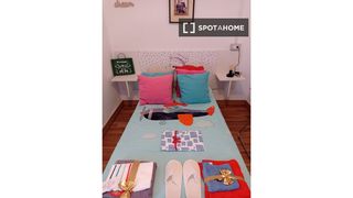 Miete Etagenwohnung in Peñamefecit - Avda Barcelona. Habitación en piso compartido en jaén