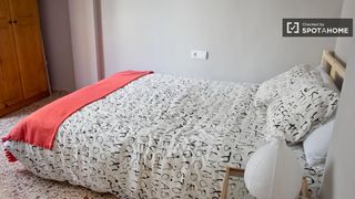 Affitto Appartamento in L´Amistat. Habitación en piso compartido de 5 habitaciones en lamistat, val