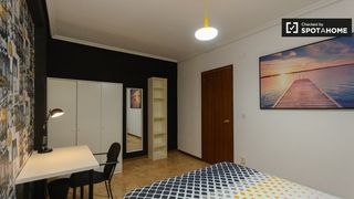 Affitto Appartamento in Caballería Española. Habitación en piso compartido en alquiler en alcalá de henares