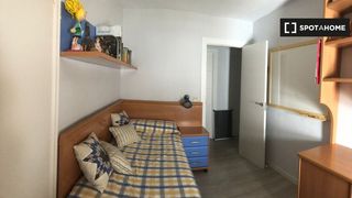 Affitto Appartamento in Alameda. Se alquila habitación en piso de 4 dormitorios en cartagena, mur