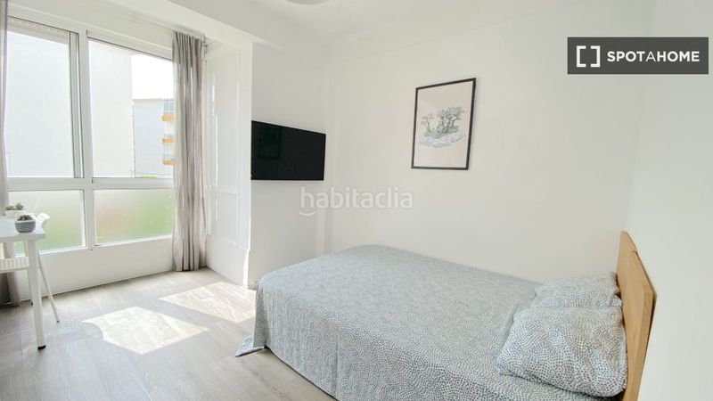Foto b604507e-8a35-4cc1-a6e0-d8633529325c. Lloguer pis amb calefacció a El Torrejón - El Cerezo Sevilla