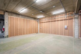 Location Bâtiment à usage industriel à Almeda - El Corte Inglés. Taller privado dentro de nave industrial