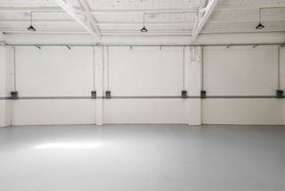 Location Bâtiment à usage industriel à La Verneda - La Pau. Espacio para taller privado dentro de nave industrial