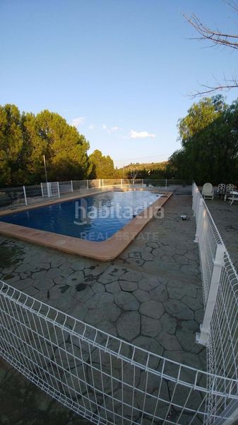 Foto eabdf408-b2a2-4f2c-bca6-7b3f9320c05f. Masía en Yecla