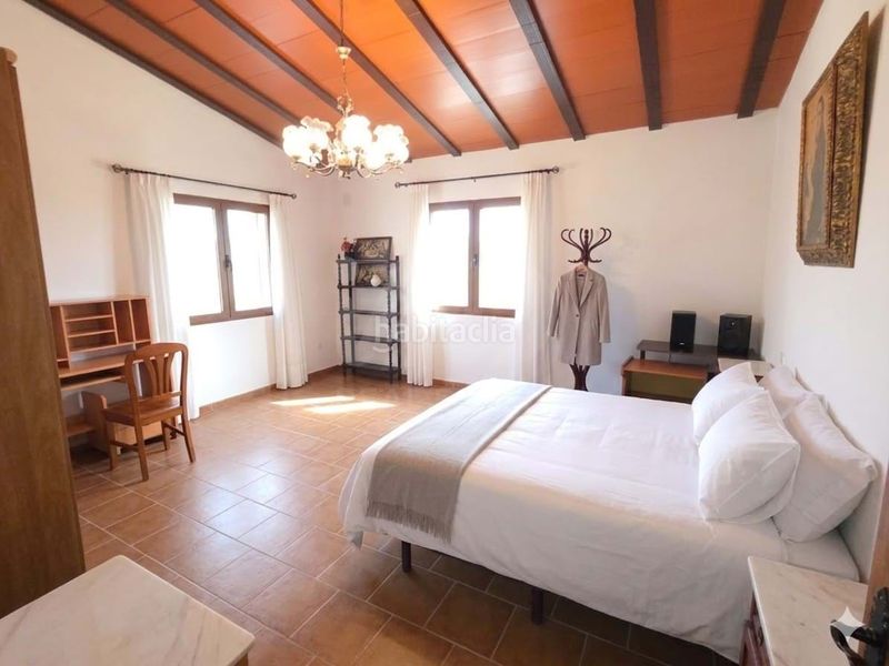 Foto 376a9c91-2ca8-4dd9-a0f7-597338f90e35. Casa amb piscina a Jumilla