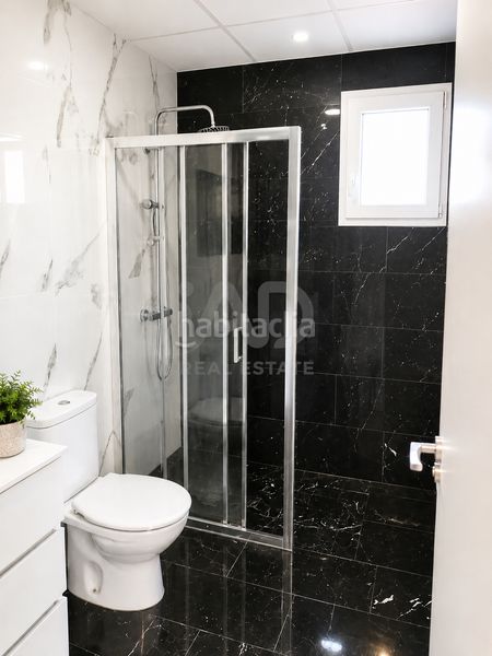 Foto a992664a-7941-41aa-a89e-2c18daebc846. Edificio en Algezares Murcia