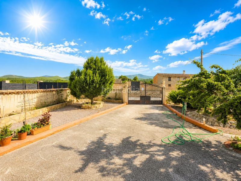 Foto 81c50a3e-c28d-4efd-b37d-77d0af6bb357. Casa amb aparcament a Socovos