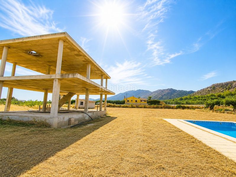 Foto e0e927d7-c568-454b-a23c-5c89ad10a211. Casa amb piscina a Calasparra