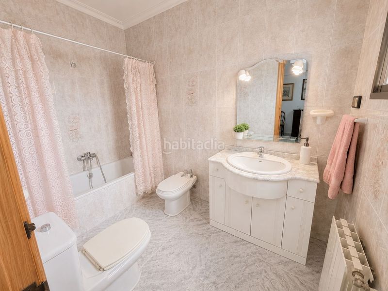 Foto abca7fbf-ed94-4024-92d0-e3695343d139. Edifici a Calasparra