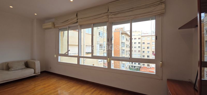 Foto 46af3d5c-8392-4796-ae2f-fe37c890c87e. Àtic amb calefacció a L´Antiga Esquerra de l´Eixample Barcelona