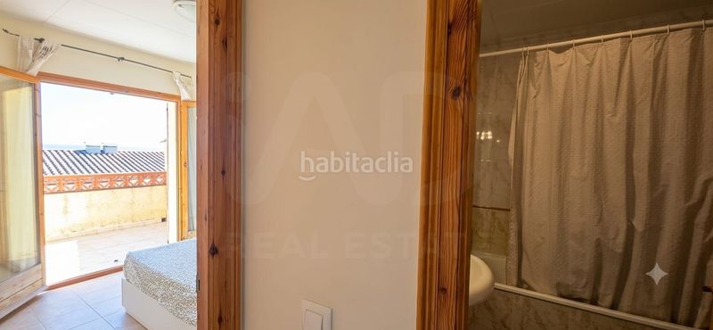 Foto c305a34f-1cda-4e24-97d7-848305a284e4. Casa aparellada amb calefacció aparcament piscina a Estartit