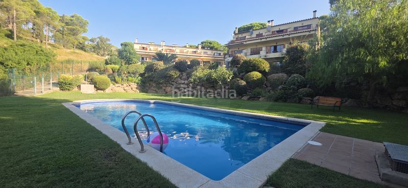 Foto ed23f92a-c3a5-4631-9769-c3e5f696445e. Casa aparellada amb calefacció aparcament piscina a Estartit