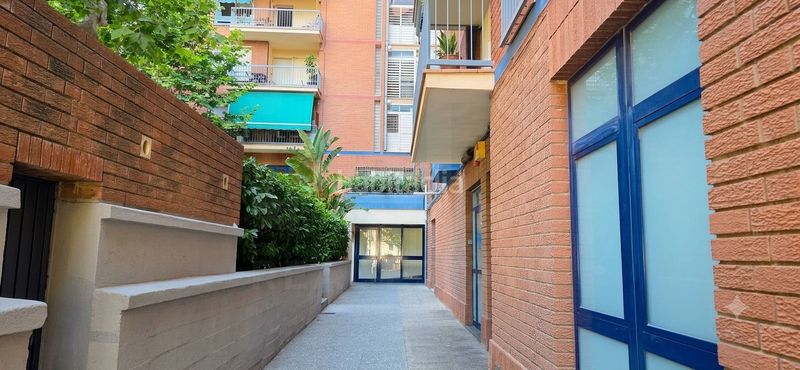 Foto c94d4f45-5af9-4a05-9457-c8adf26158bd. Piso en Sant Ramon - Maternitat Barcelona