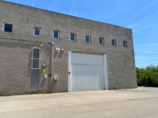 Fabrikhalle in Cam� vell de salou 12a. Gran nave industrial de 703 m� con oficinas en tarragona � posib