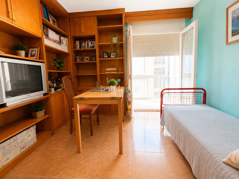 Foto 81ee55a3-6b95-418a-855b-e559fdf13a33. Pis amb xemeneia a Barenys Salou