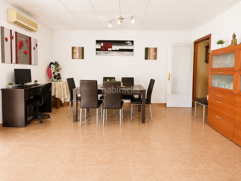 Foto ba74d100-6345-4bdd-b578-5a3ca92a7812. Pis amb xemeneia a Barenys Salou