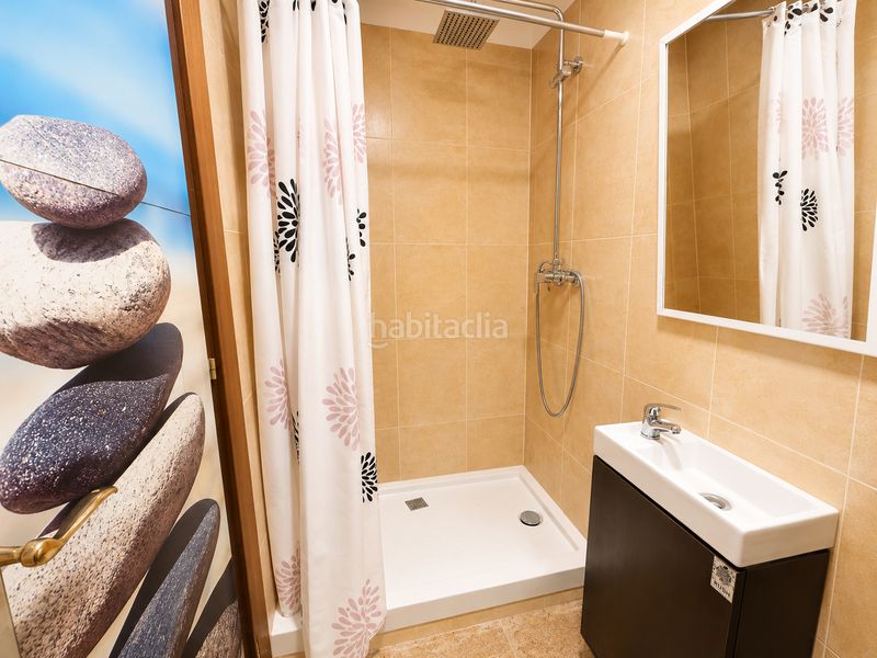 Foto ea7da285-22a8-4fa9-a3e6-51b74dbeed86. Pis amb xemeneia a Barenys Salou