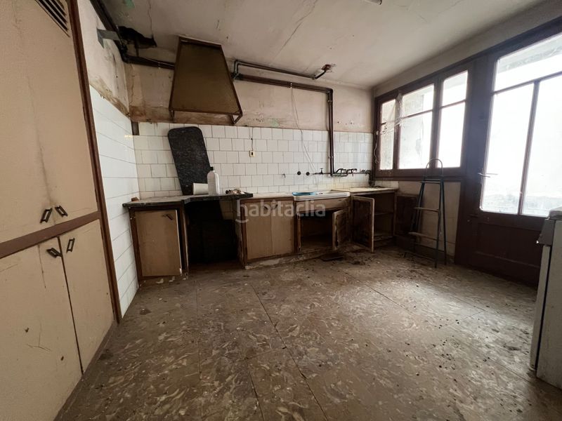 Foto 4f50a9ea-d358-4d03-90bb-a3175455b733. Casa pareada en carrer de monterols 4 edificio completo con ascensor | 410 m² | inversión costa dorada en Vila-seca
