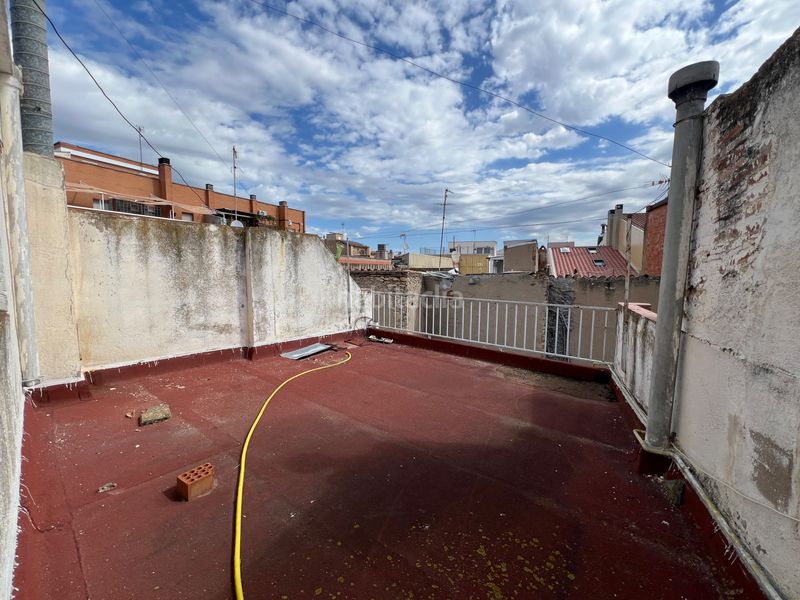 Foto ba544b3a-6141-4fbb-9b00-6a0fbdeda217. Casa pareada en carrer de monterols 4 edificio completo con ascensor | 410 m² | inversión costa dorada en Vila-seca