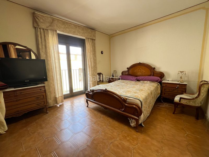 Foto d4b6588a-92a6-4763-ad79-de0719b4b745. Casa pareada en carrer de monterols 4 edificio completo con ascensor | 410 m² | inversión costa dorada en Vila-seca
