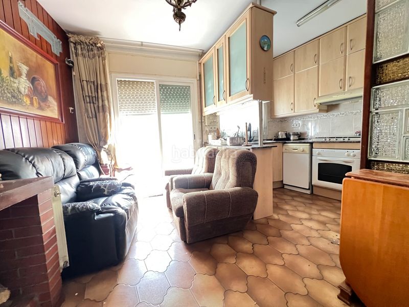 Foto eb79dc9b-1b37-4e55-94cd-b51464774d49. Casa pareada en carrer de monterols 4 edificio completo con ascensor | 410 m² | inversión costa dorada en Vila-seca