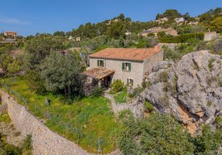 Country house in Capdella-galilea. Casa rustica independiente en galilea